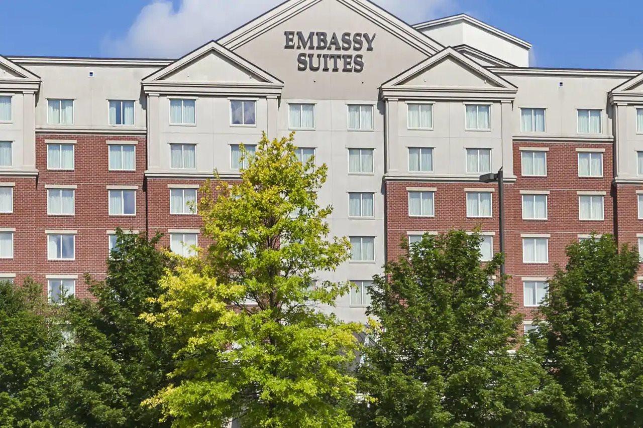 Embassy Suites By Hilton Cleveland Rockside Independence Exterior photo